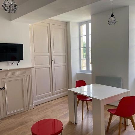 Le Colore- T2 Confortable Avec Vue Sur Nerac Exterior photo