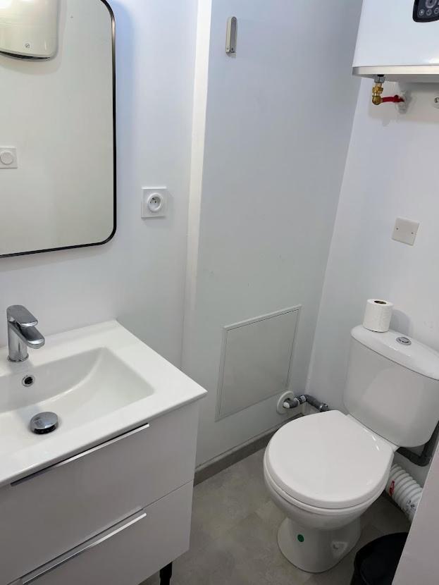 Le Colore- T2 Confortable Avec Vue Sur Nerac Exterior photo